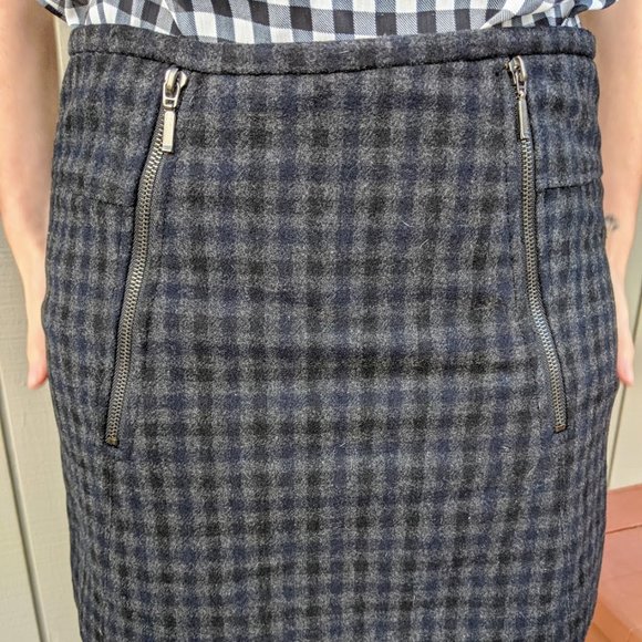 Kenar Petite Plaid Mini Skirt, Sz. 6p - Picture 2 of 4
